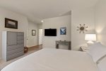 Queen guest suite with 37 in Ultra HD TV with cable